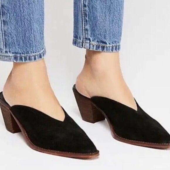 Free People Shoes - Free People Anya mules 37 black suede heeled western snip toe